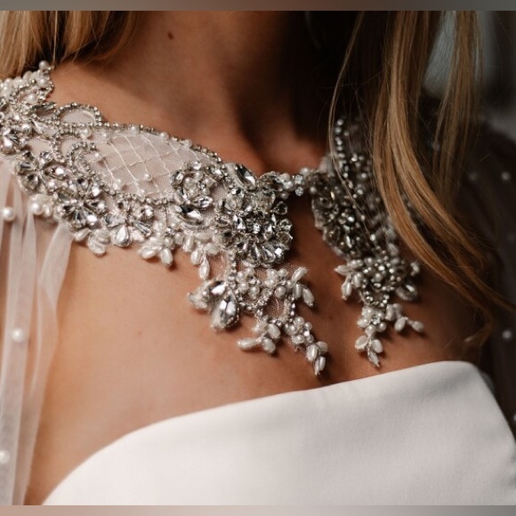 Pearl Bridal Cape with Rhinestone neck detailing - Picture 6 of 8